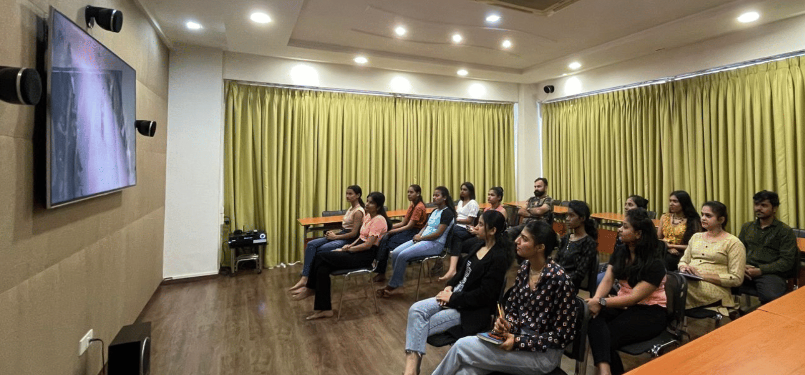 Atharva School of Fashion & Arts Mumbai Classrooms photo 16